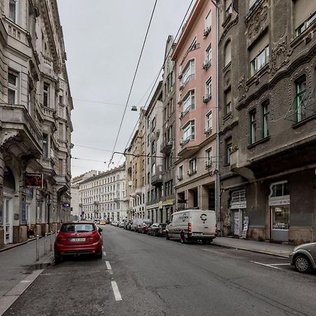 Downtown Charm In Budapest Exterior photo